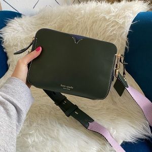 Beautiful Like New Kate Spade Camera Bag